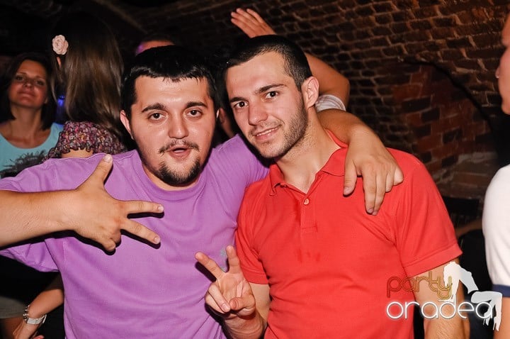 Escape Party, 