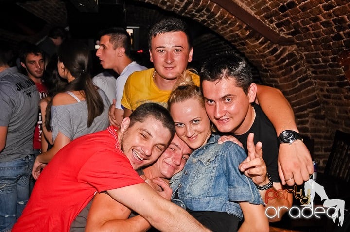 Escape Party, 