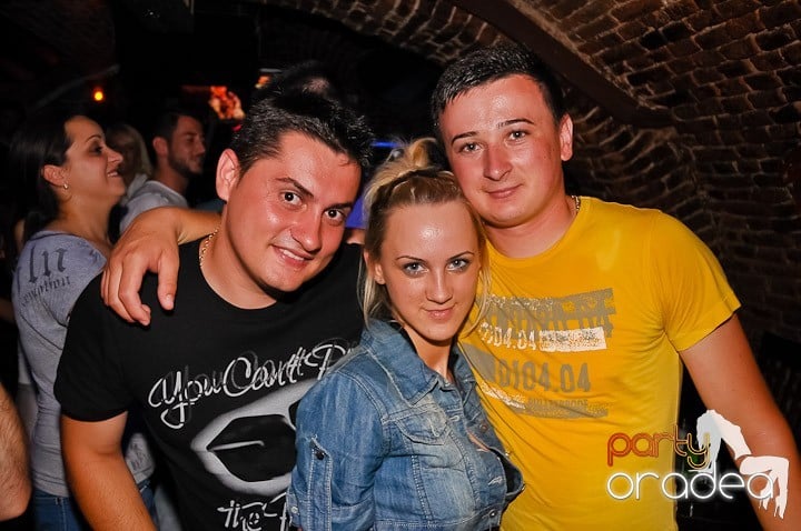 Escape Party, 