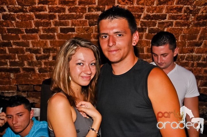 Escape Party, 