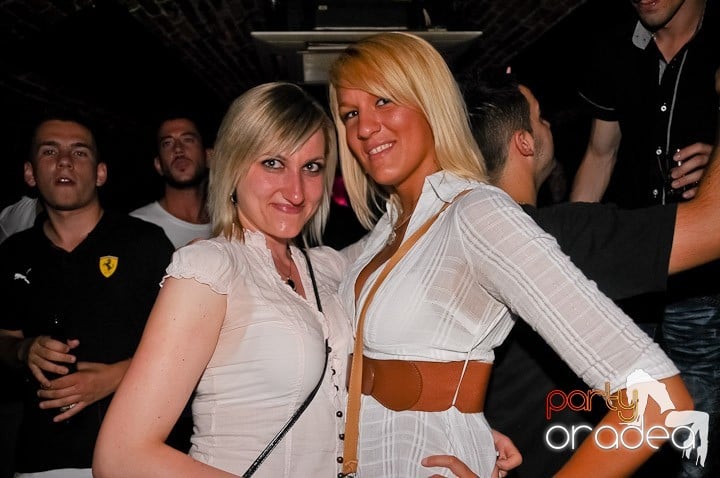 Escape Party, 