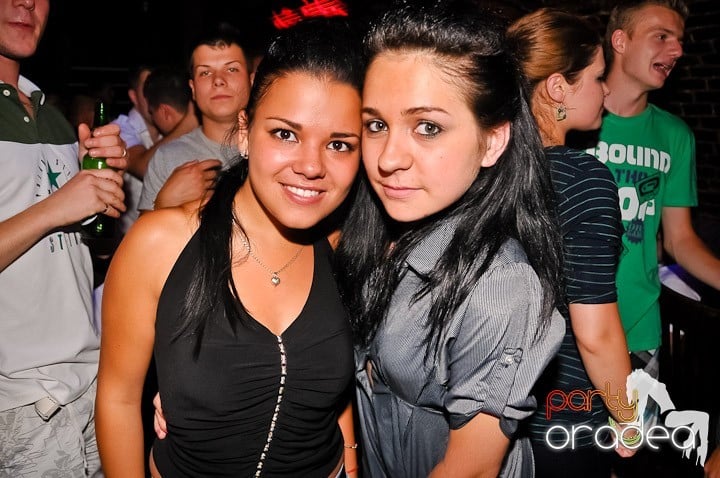 Escape Party, 