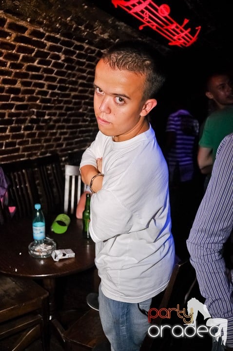Escape Party, 