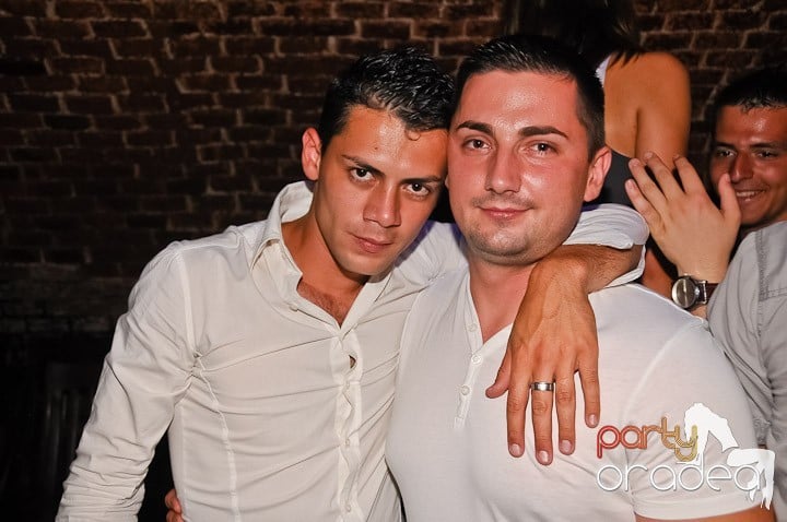 Escape Party, 