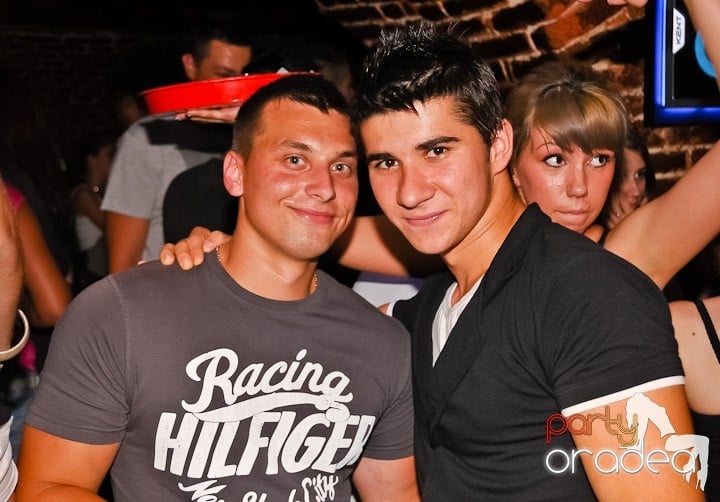 Escape Party, 