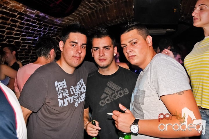 Escape Party, 