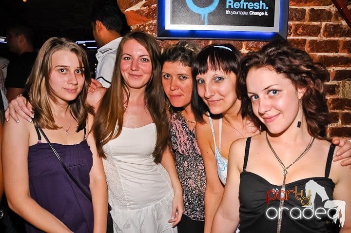 Escape Party, 