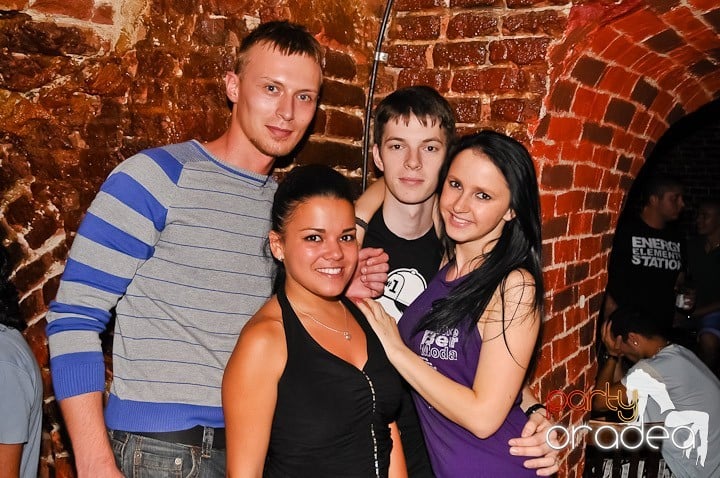 Escape Party, 