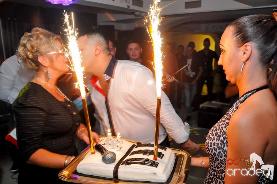 Eveniment special cu invitaţi speciali,