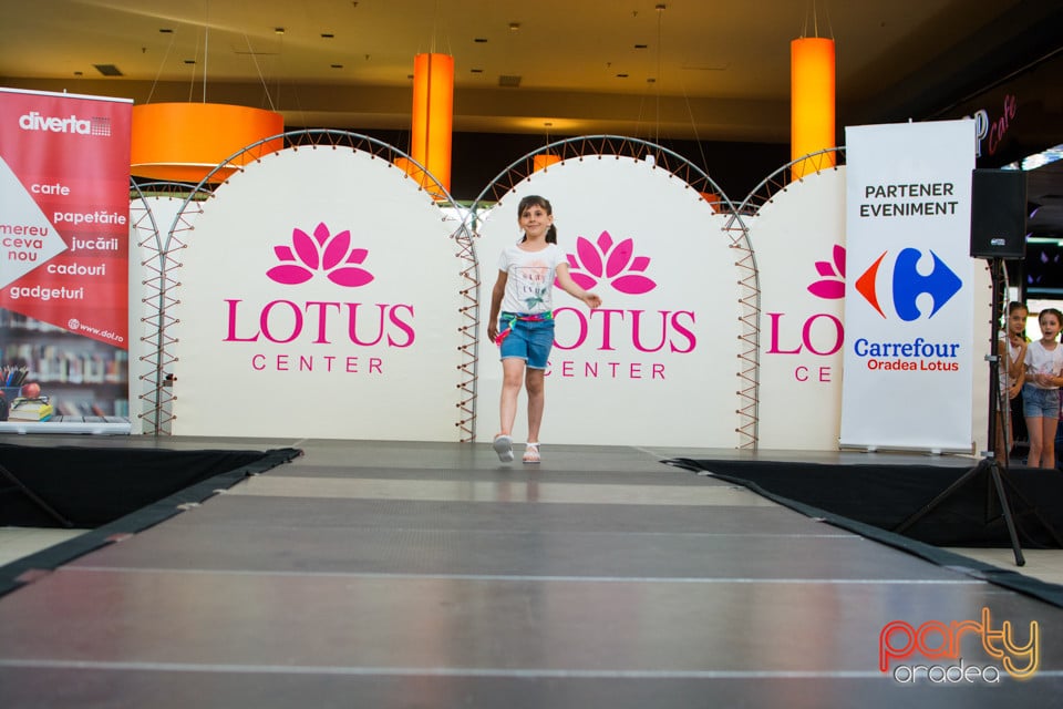 Festivalului de Modă pentru Copii Gift of Beauty, Lotus Center
