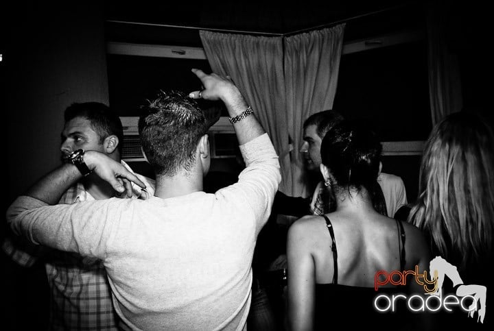 Flirt Night Party în Chanson, sâmbătă,