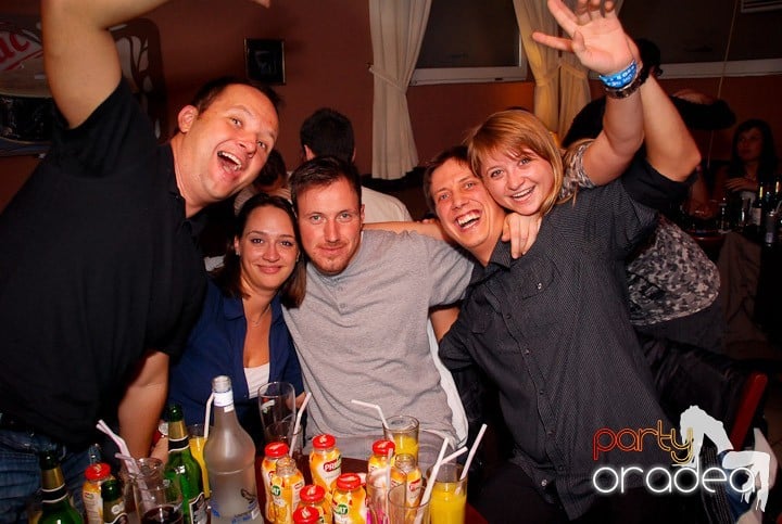 Flirt Night Party în Chanson, sâmbătă,