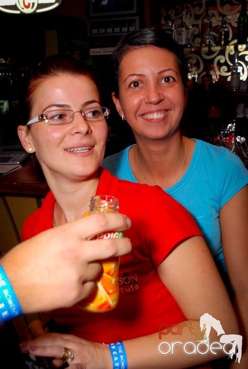 Flirt Night Party în Chanson, sâmbătă,