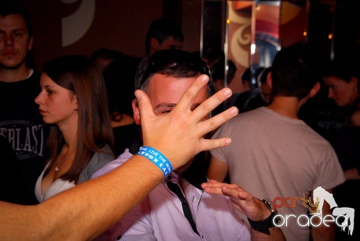 Flirt Night Party în Chanson, sâmbătă,