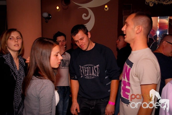 Flirt Night Party în Chanson, sâmbătă,