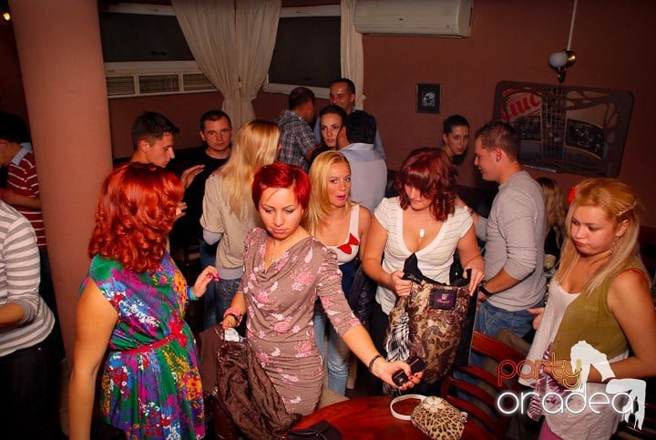 Flirt Night Party în Chanson, sâmbătă,