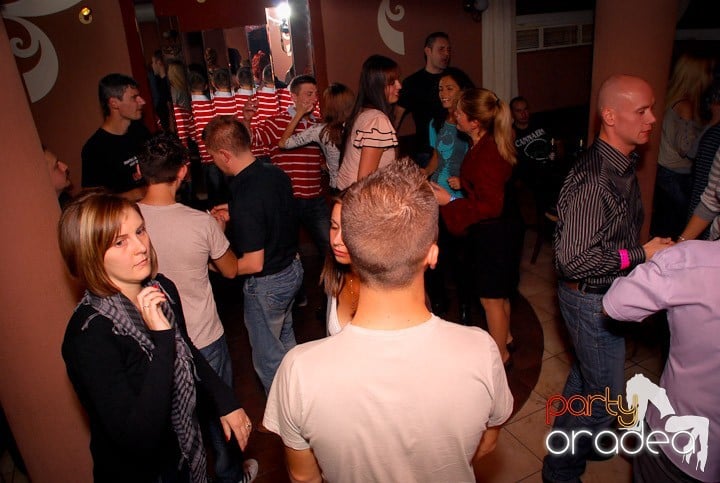 Flirt Night Party în Chanson, sâmbătă,