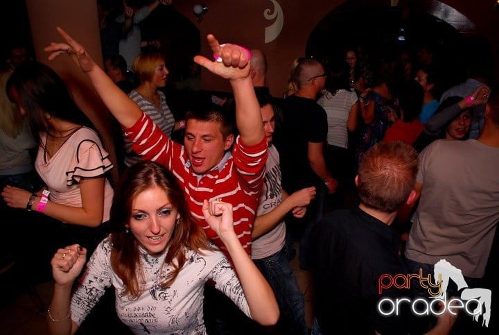 Flirt Night Party în Chanson, sâmbătă,