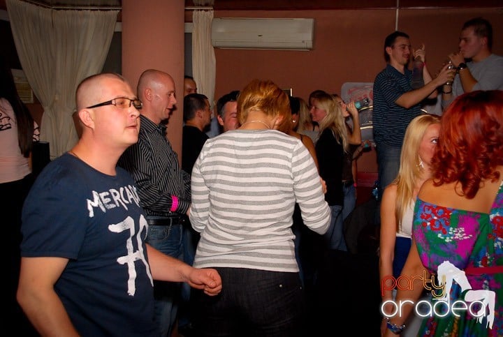 Flirt Night Party în Chanson, sâmbătă,
