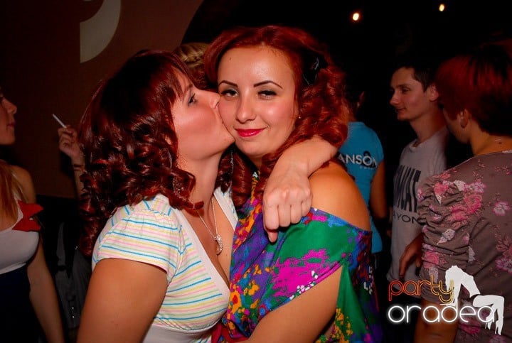Flirt Night Party în Chanson, sâmbătă,
