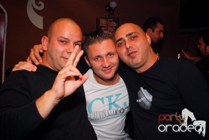 Flirt Night Party în Chanson,