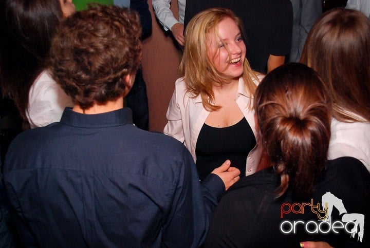 Flirt Night Party în Chanson, 