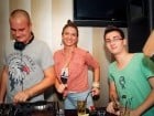 Friday Fun în Kadó Cafe