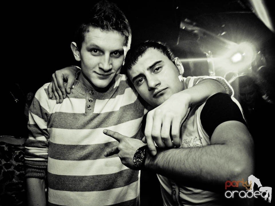 Friday Night Fever în Club Escape, 