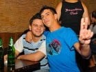 Friday Night Fever în Downtown