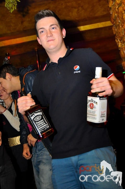 Friday Night Party, 