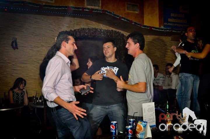 Friday Night Party, 