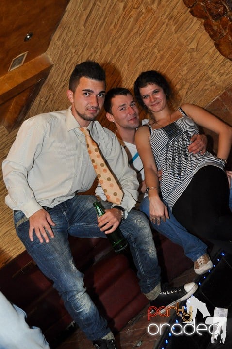 Friday Night Party, 