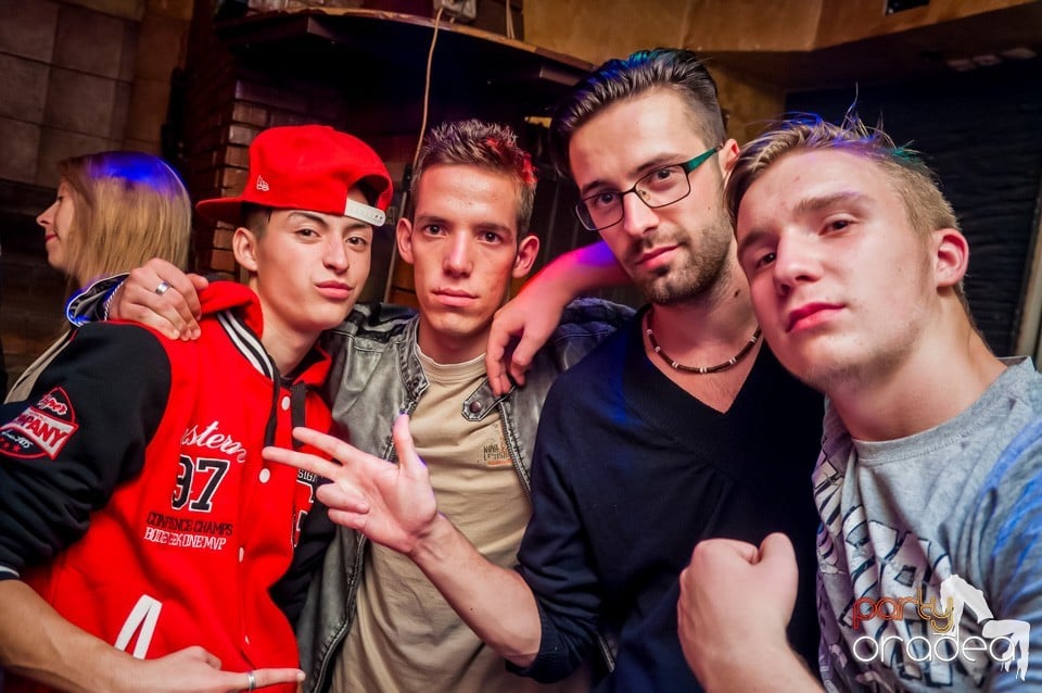 Friday party, 