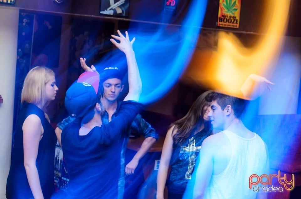 Friday Party, 