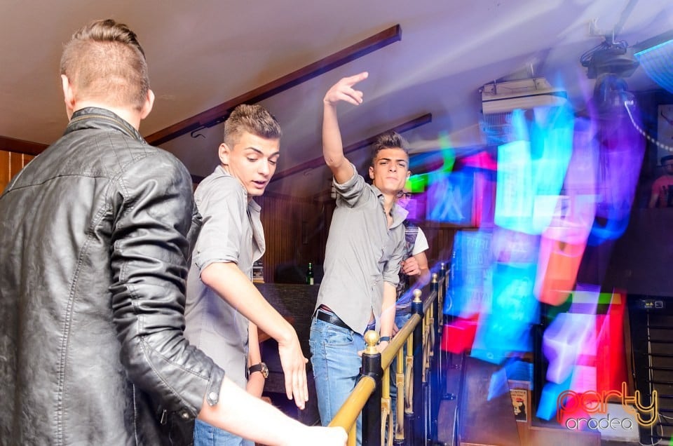 Friday Party, 
