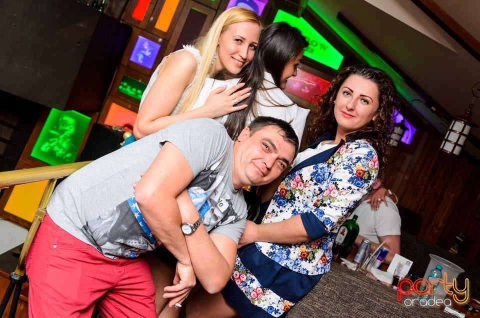 Friday Party, 