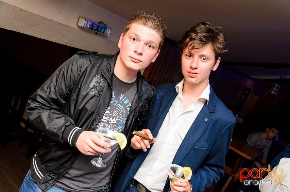 Friday Party, 