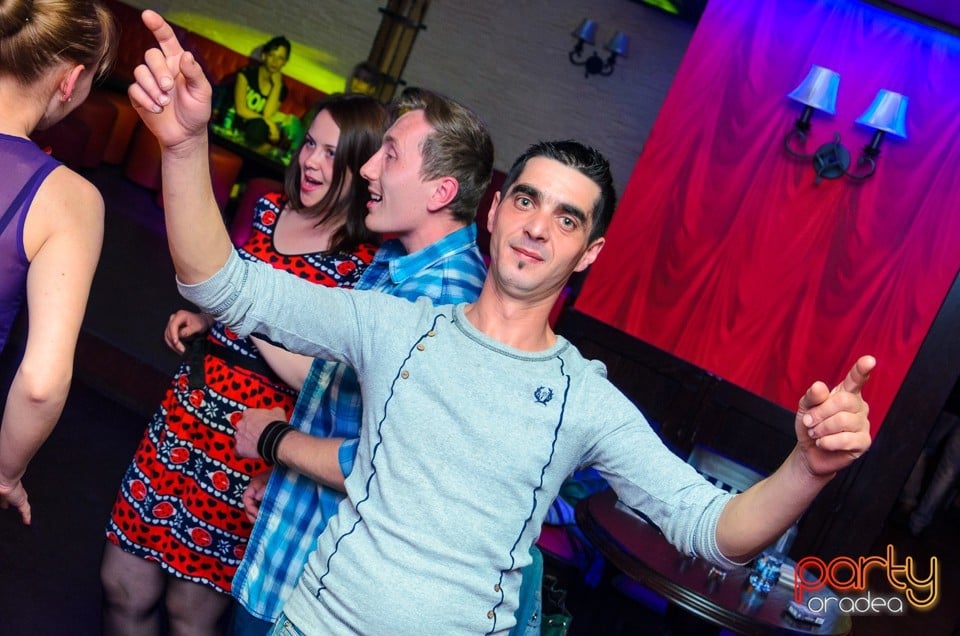 Friday Party, 