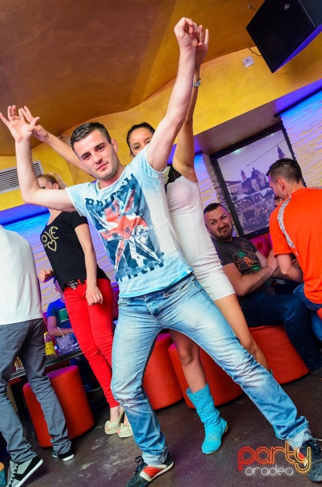 Friday Party, 