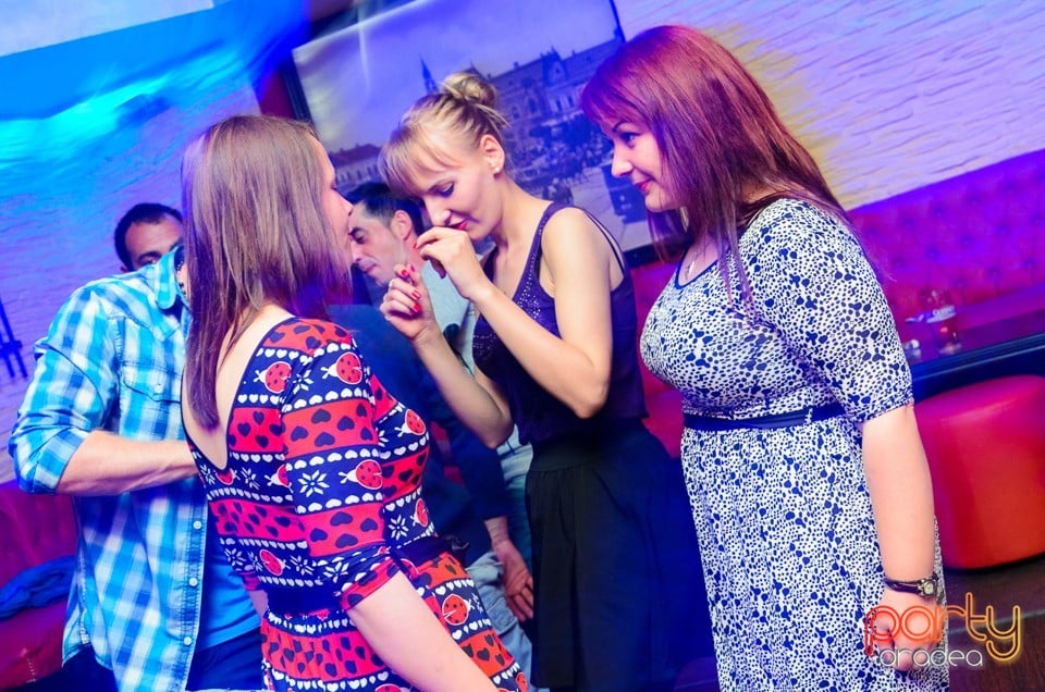 Friday Party, 