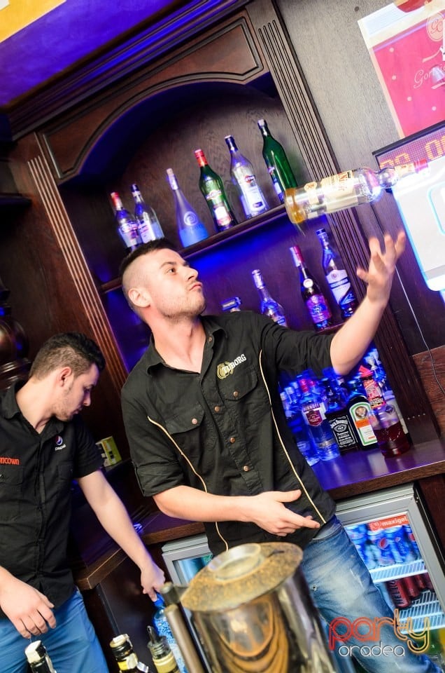 Friday Party, 