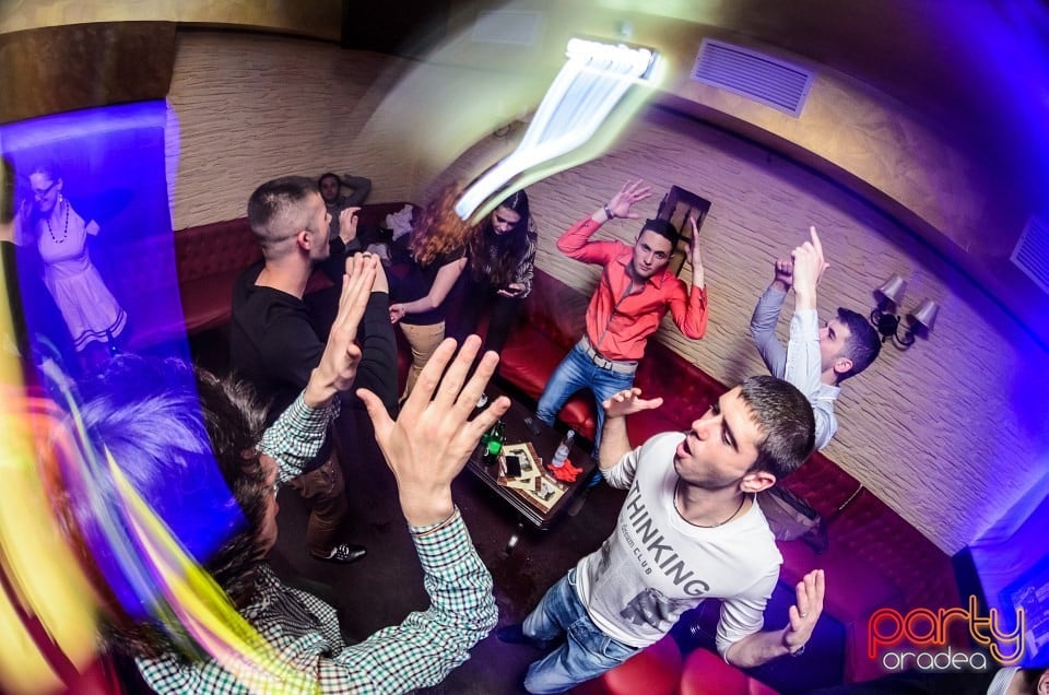 Friday Party, 