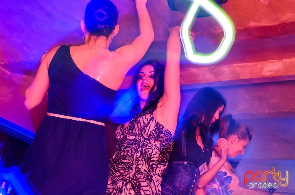 Friday Party, 