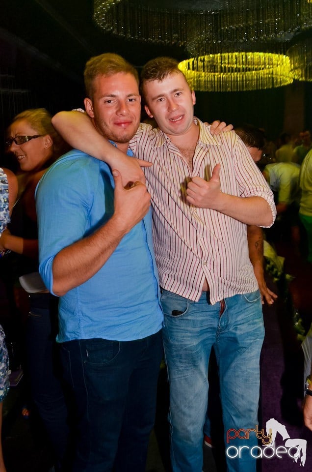 Get Funky cu Ben Boognar în The One,