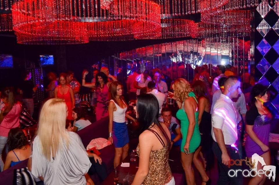 Get Funky cu Ben Boognar în The One,