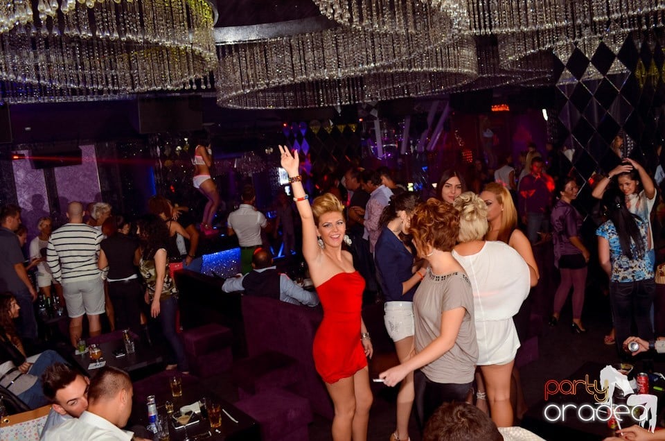 Get Funky cu Ben Boognar în The One,