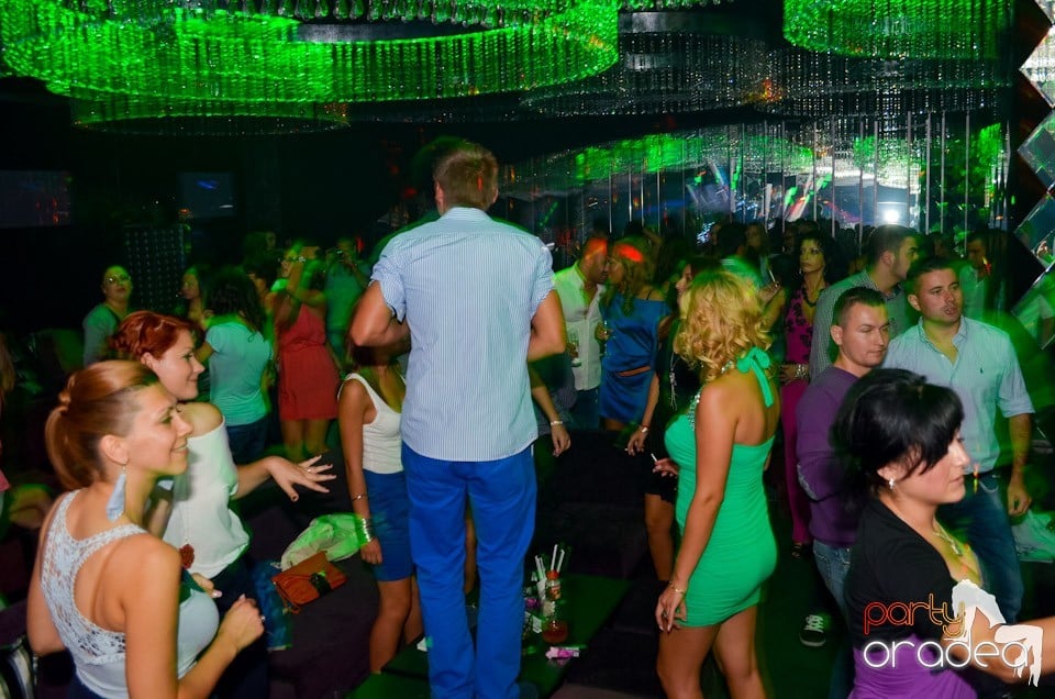 Get Funky cu Ben Boognar în The One,
