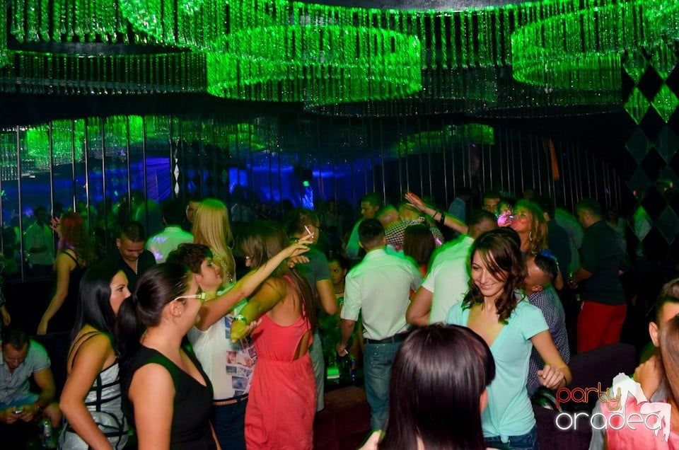 Get Funky cu Ben Boognar în The One,