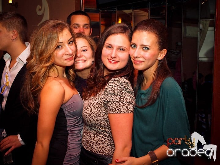 Glow Night Party, 