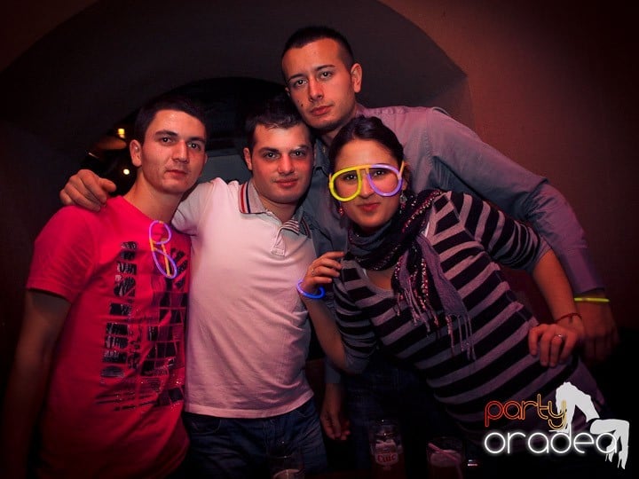 Glow Night Party,